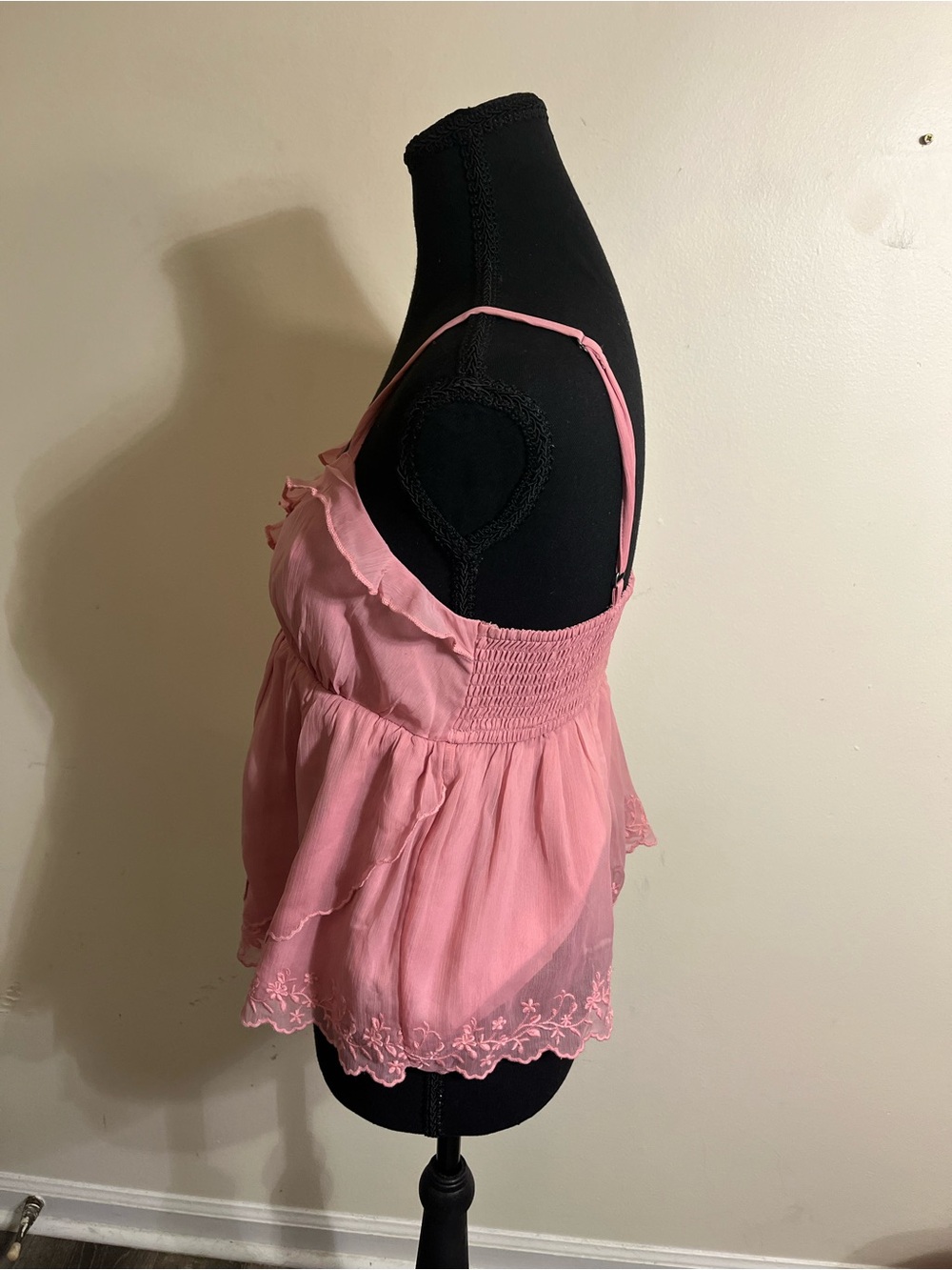 Hollister Pink Ruffle Trim Button-Front Tank Top - Picture 2 of 5